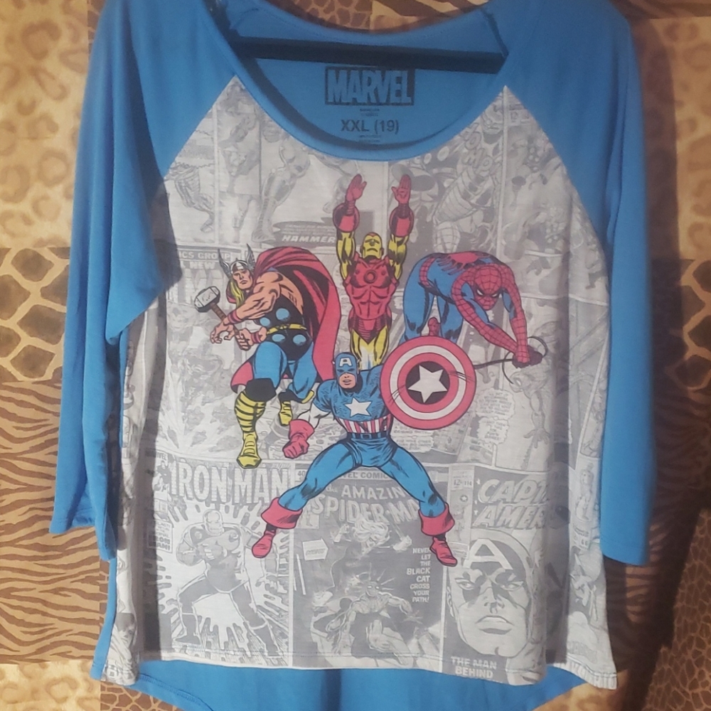 ⭐Junior Marvel tee